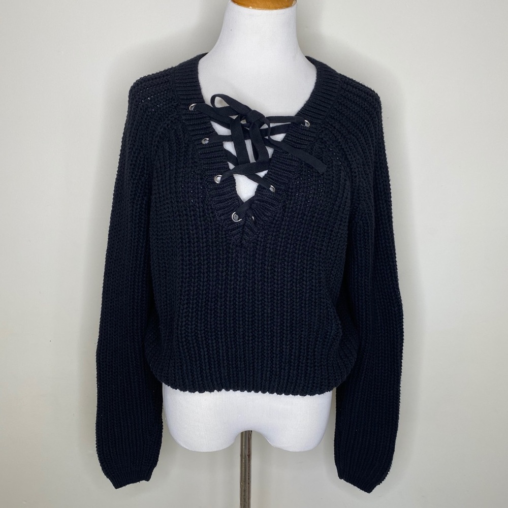 Kendall and Kylie Chunky Lace up Sweater Large - Picture 1 of 7